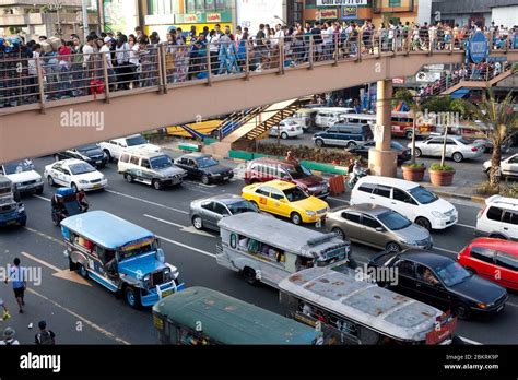 Manila traffic jam hi-res stock photography and images - Alamy