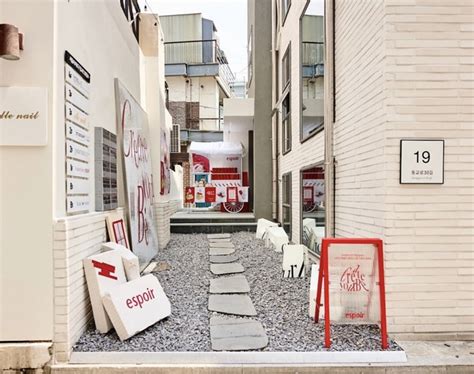 Brand mỹ phẩm Hàn hơn 20 năm vẫn giữ độ hot Ngoài sản phẩm xinh iu thì còn gì nữa