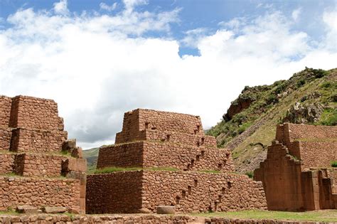 Piquillacta Ciudad Pre Nca En El Valle Sur Del Cusco