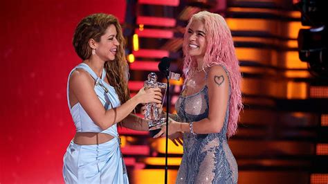 Shakira y Karol G ganan como la Mejor Colaboración del Año con TQG