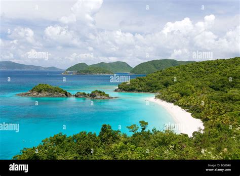 secluded tropical beach Stock Photo - Alamy