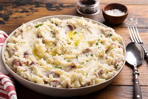 The Best Mashed Potatoes Recipe This Easy Skin On Creamy Red Mashed