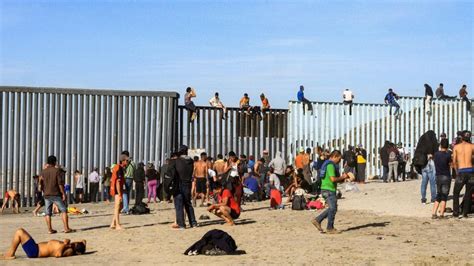 Milh Es De Imigrantes Entre A Fronteira Dos Eua E M Xico S O Presos