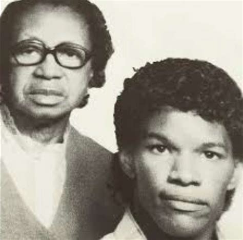 All About Jamie Foxx’s Family, Including His Mom Louise, Stepdad George