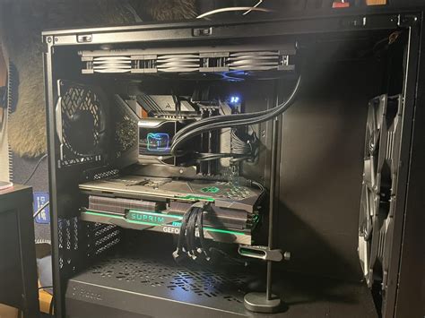 Meshify 2 vs Meshify 2 XL with E-ATX MB and 4090 : r/FractalDesign