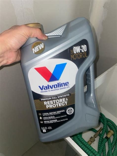 Valvoline Restore Protect Standard Full Synthetic Engine Oil W