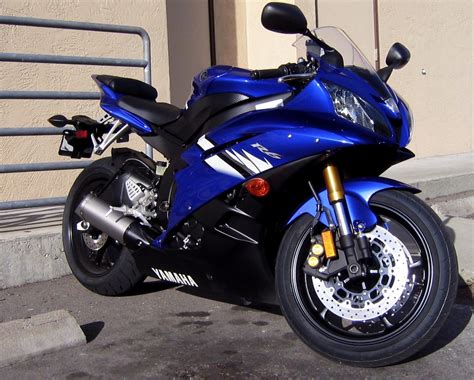 2005 Yamaha YZF R6 Moto ZombDrive