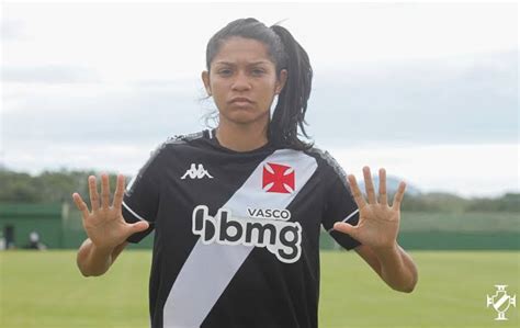 Vasco Tira Jogadora Do Flamengo E Refor A O Feminino Papo Na Colina