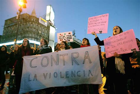 Femicidio O Feminicidio Voces En El Fenix