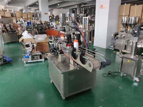 Hot Sale Tablet Bottles Automatic Crown Capper Cap Screwing Machine