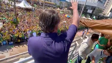 Bolsonaro e Caiado participam de manifestação em Ribeirão Preto