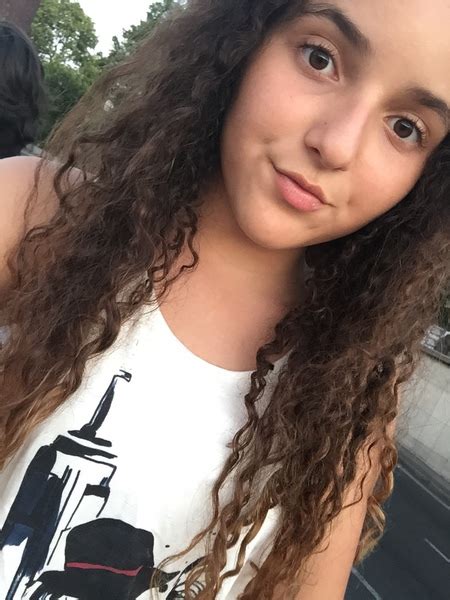 9 Hot Sexy Thalia Matos Bikini Pics