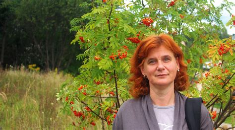 Ангелина Александрова, преводач на „Време секънд хенд“: Тази книга е ...