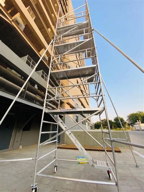 11 Mtr Silver Aluminium Stairway Scaffolding Tower Laddder Size 2000