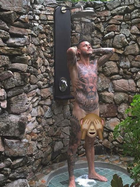 Wanda Nara Subi Dos Fotos Al Borde De La Censura Mauro Icardi Desnudo Y Ella S Per Hot