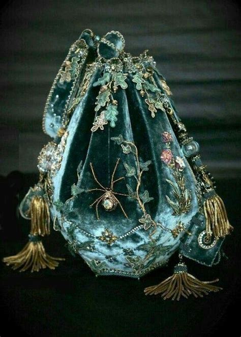 Pin By Natasa Perun On Bags Beaded Bags Beaded Purses Vintage Bags