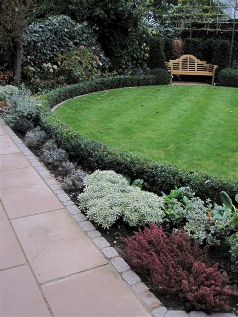 45 Gorgeous Backyard Landscape With Edging Lawn Design Ideas