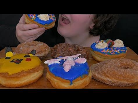 Asmr Eating Donuts Mukbang Eating Show Youtube