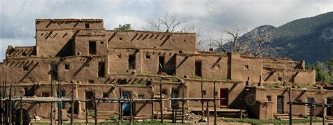 Taos Pueblo in New Mexico, USA 14971894 Stock Photo at Vecteezy