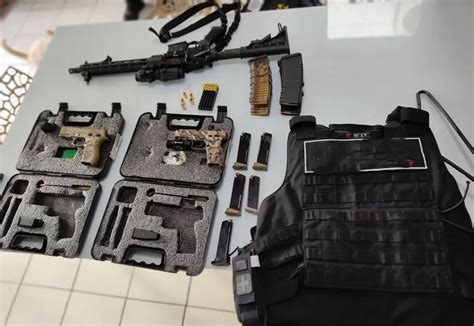 Armas Compradas Por Cacs Abastecem Crime Organizado Em Todo O País