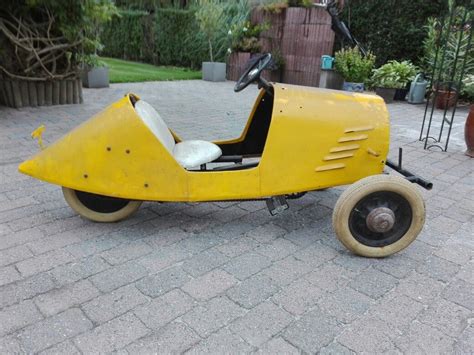 Pin by mina di on macchine a pedali | Pedal cars, Outdoor decor, Decor