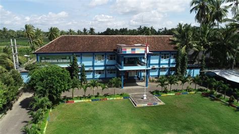 PROFIL SMKN DARUL ULUM MUNCAR BANYUWANGI 2021 SMK COE SMK