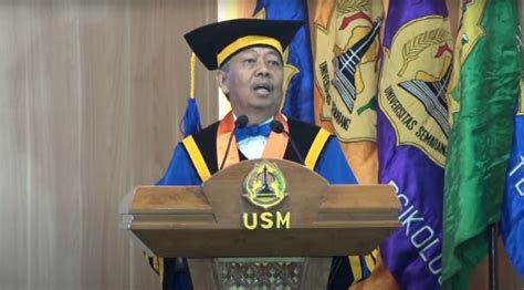 1 038 Wisudawan USM Raih Predikat Cumlaude Prof Sudharto Bertekad