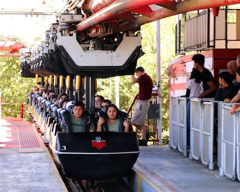 Ninja Six Flags Magic Mountain Coasterpedia The Roller Coaster