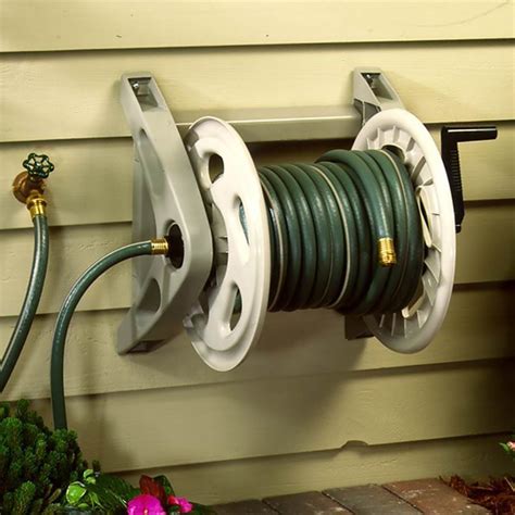 Best Garden Hose Reels For Your Green Garden | alltrendingtrades.com