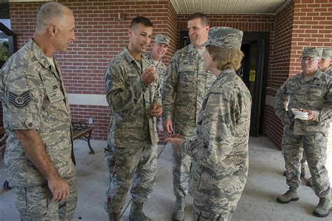 Afrc Commander Visits Charleston Reservists Th Airlift Wing