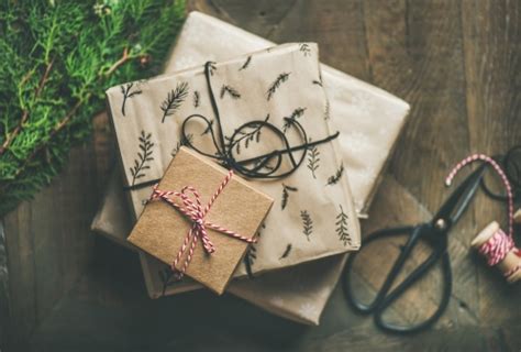 8 Financial Ts For Your Loved Ones To Give This Christmas Season