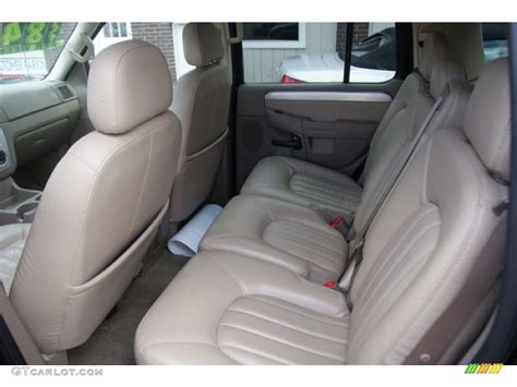 2004 Mercury Mountaineer AWD Interior Color Photos | GTCarLot.com