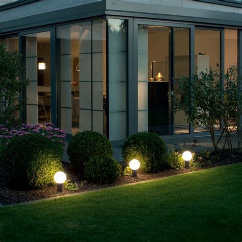 Best Modern Outdoor Lighting Ideas | Outdoor landscape lighting, Modern ...