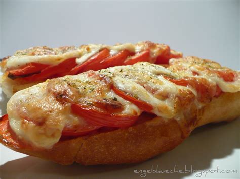 Essen aus Engelchens Küche Überbackene Tomaten Mozzarella Baguettes