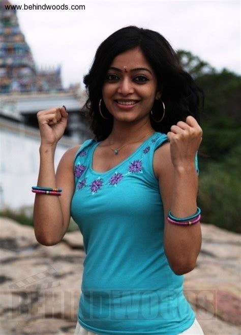 Janani Iyer Aka Janani Photos Stills And Images