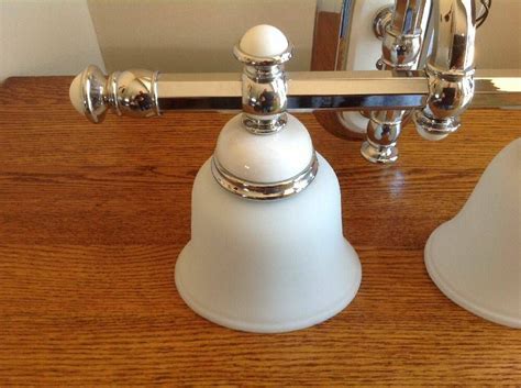 Porcelain Bathroom Light Fixtures - BATHROOM VGE