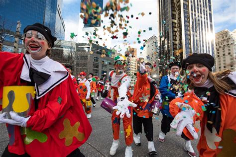 Macy’s Thanksgiving Day Parade 2021 How To Watch And Stream The Iconic Nyc Event