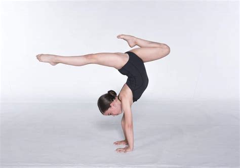 What Are the Benefits of Acro Dance Classes for Kids? – Elegant Dance ...