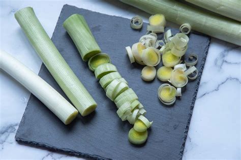 Best Leek Substitutes For Cooking The Tasty Chilli