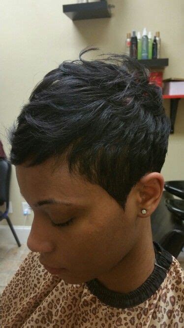 Pin By Shondra Ulmer On Pixie Goals Short Hair Styles Pixie Short