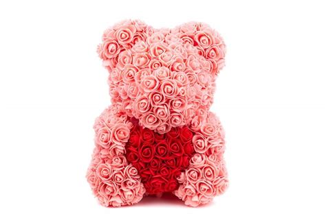 Premium Photo | Teddy bear made of roses