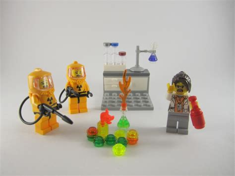 Review: LEGO Ideas 21110 Research Institute