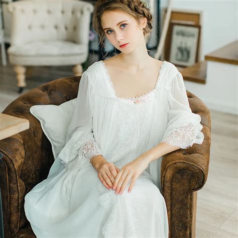 2017 New Retro Sexy Princess Chiffon Nightgowns Sexy Goddess Long White