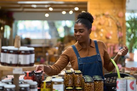 3 Everyday Rituals for a Radiant Complexion (Inside and Out)