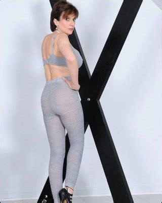 Pantyhose Mature Porn Pics PICTOA