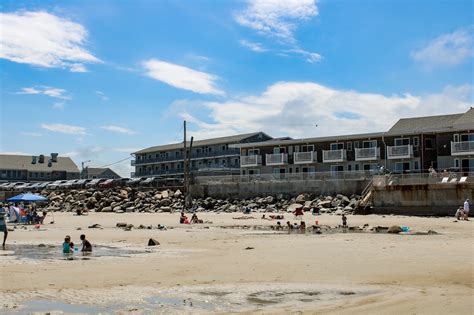 lafayettes oceanfront resort  wells beach  families  coming