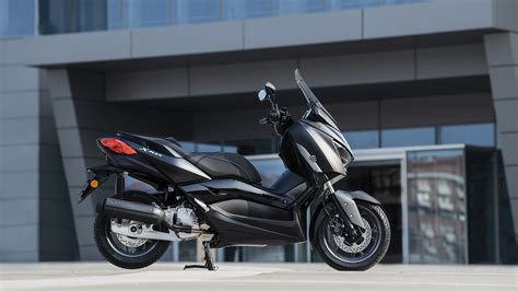 Yamaha XMAX 125 IRON MAX Chelsea Motorcycles Group