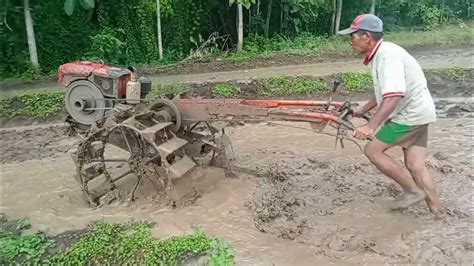 Cara Membajak Sawah Dengan Traktor Youtube