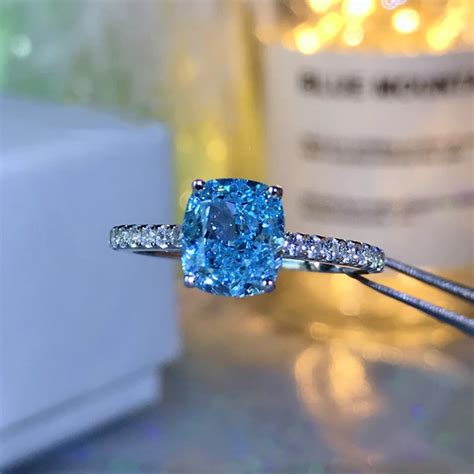 Huitan Simple Elegant Blue Cubic Zirconia Ring For Women Luxury Bride