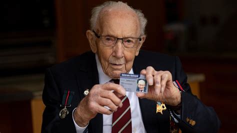 Captain Sir Tom Moore Gets First Military Veterans Railcard Bbc News